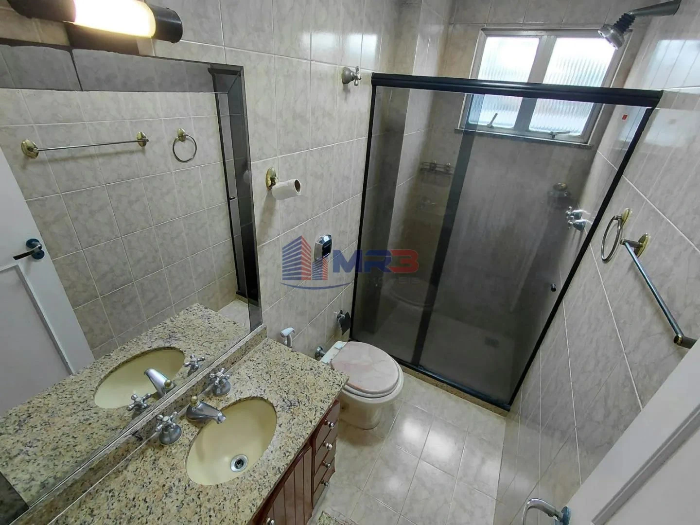 Квартира с 3 спальнями, оборудованной кухней и балконом — photo 4