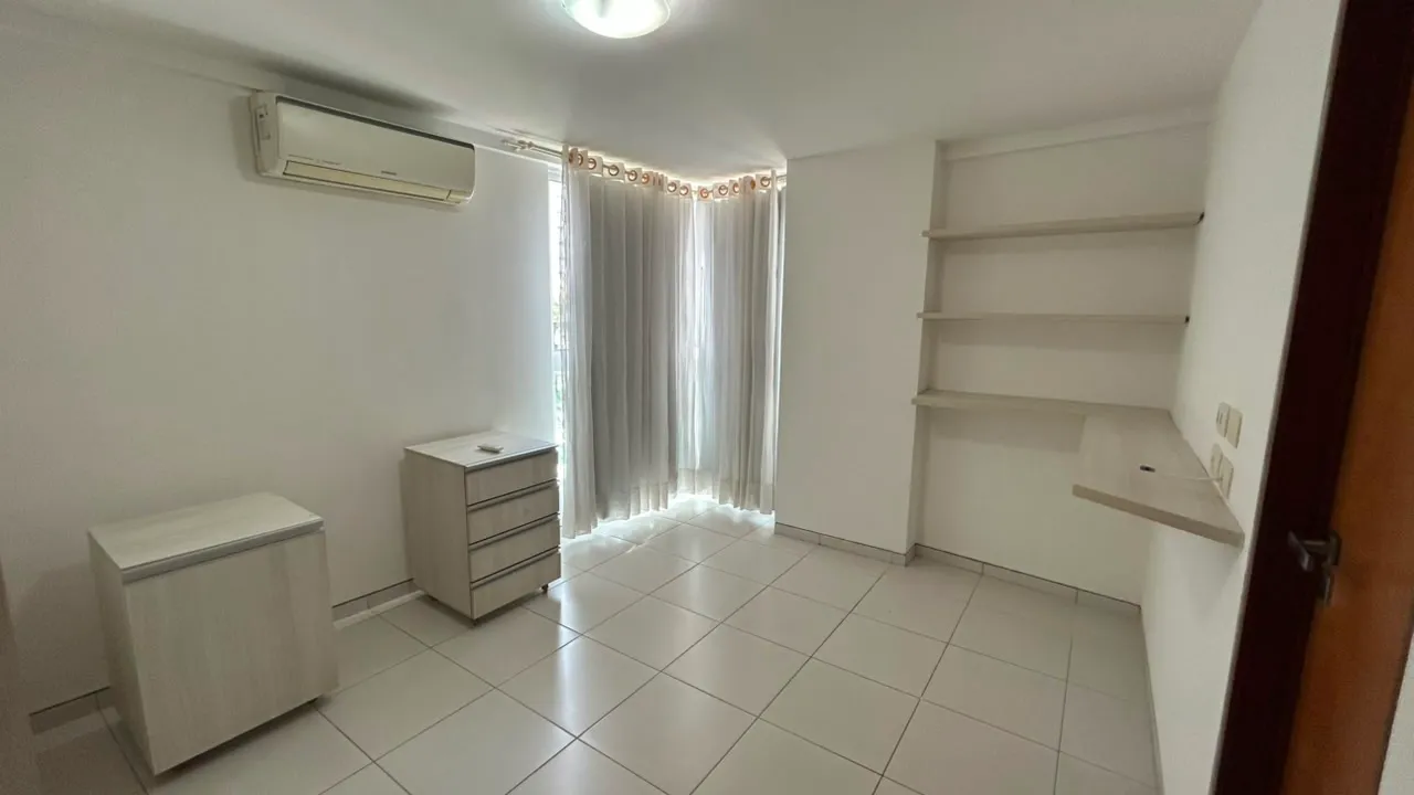 3-bedroom apartment with 2 en-suites and a balcony — photo 7