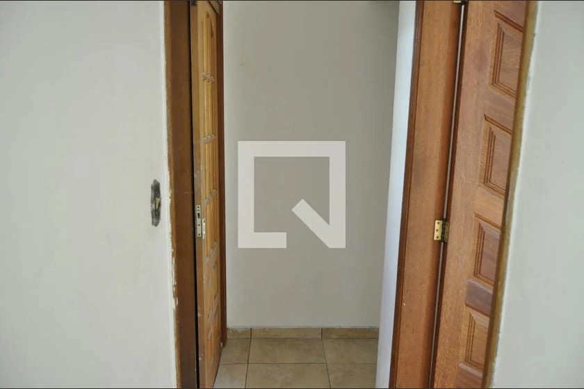 96 m² rental apartment with 2 bedrooms and 1 parking spot — photo 3
