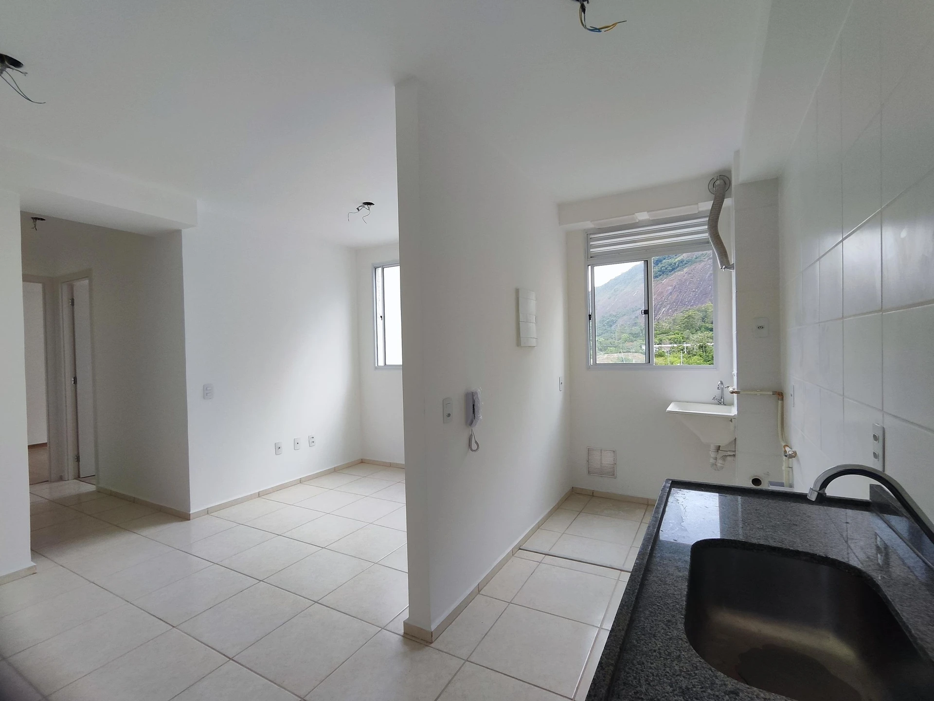 Mountain view in a 2-bedroom apartment, 48 m² — photo 12