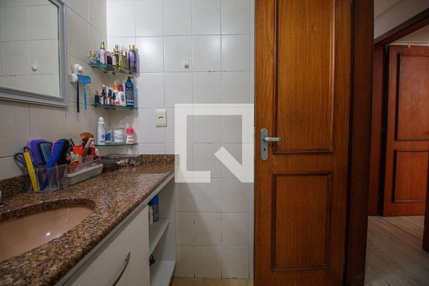 132 m² rental apartment with 2 bedrooms and 2 parking spaces — photo 37