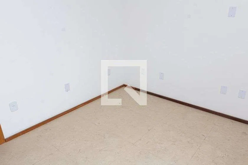 80 m² apartment with 2 bedrooms and a balcony — photo 30