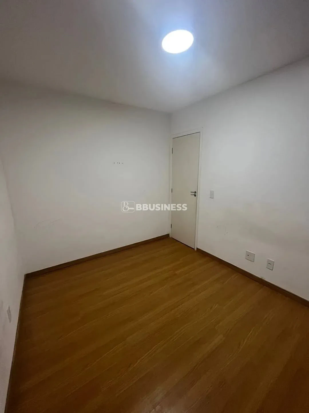 Apartamento de 2 quartos com cozinha fechada a gás no 2º andar — photo 17