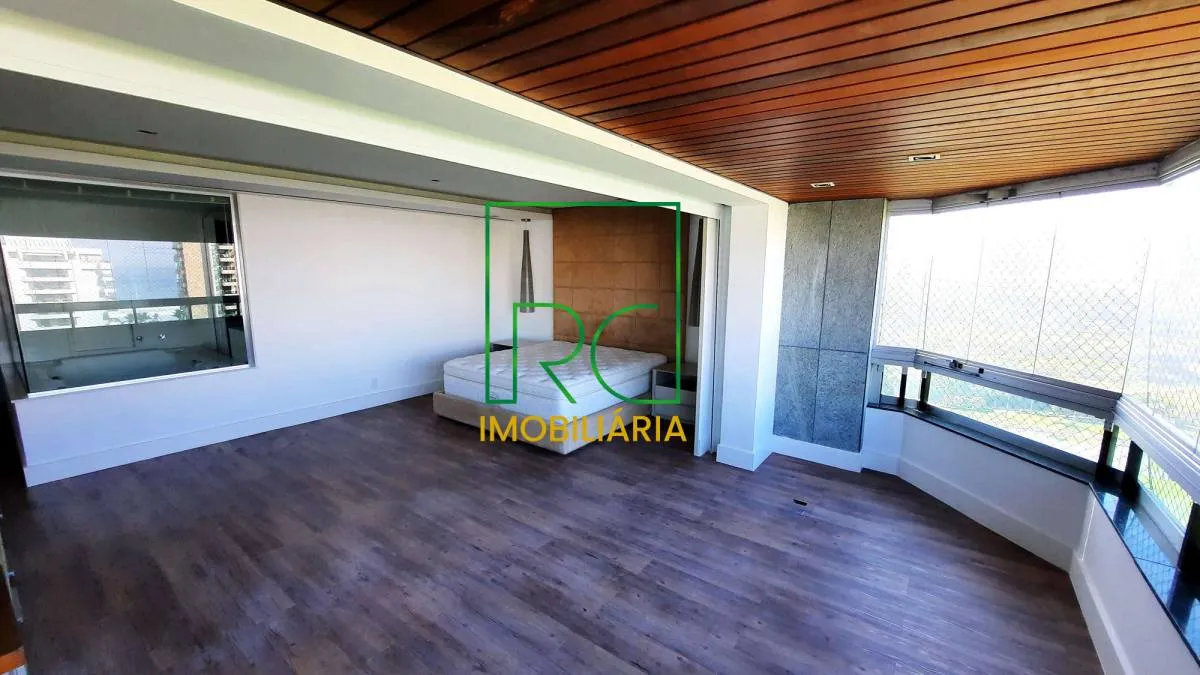 Water view in a 4-bedroom apartment, 360 m² — photo 4