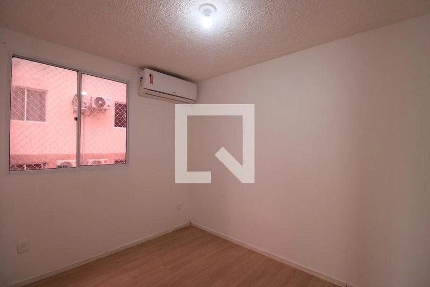 Home office in a 2-bedroom apartment, 43 m² — photo 3