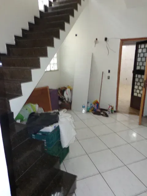 House with 3 bedrooms and 2 bathrooms, 3 parking spaces — photo 15