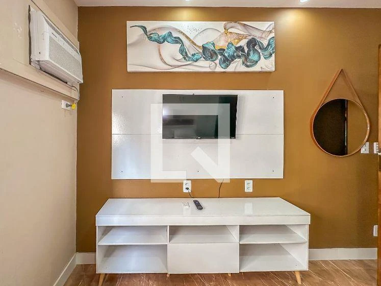 37 m² apartment with a home office and a washing machine — photo 11