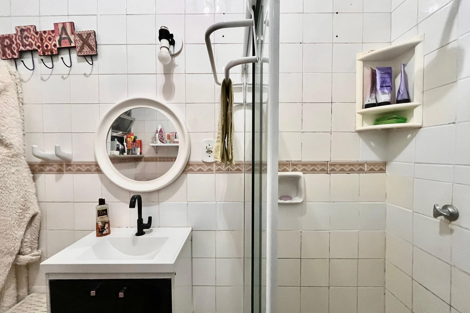 Furnished 1-bedroom apartment with 1 bathroom — photo 23