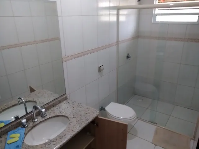 195 m² house with a home office and a bathtub — photo 9