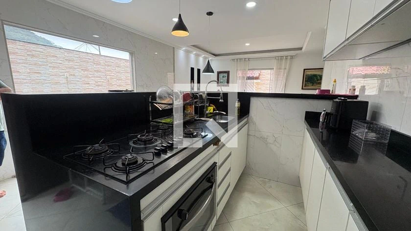 4-bedroom house with a walk-in closet in Rio de Janeiro — photo 11
