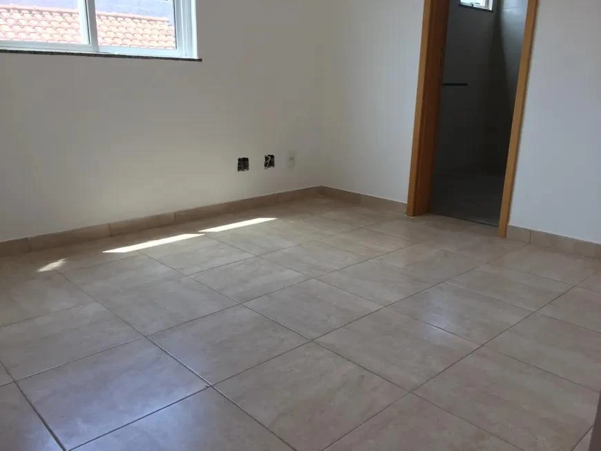 Unfurnished 2-bedroom apartment with 1 bathroom, 56 m² — photo 3