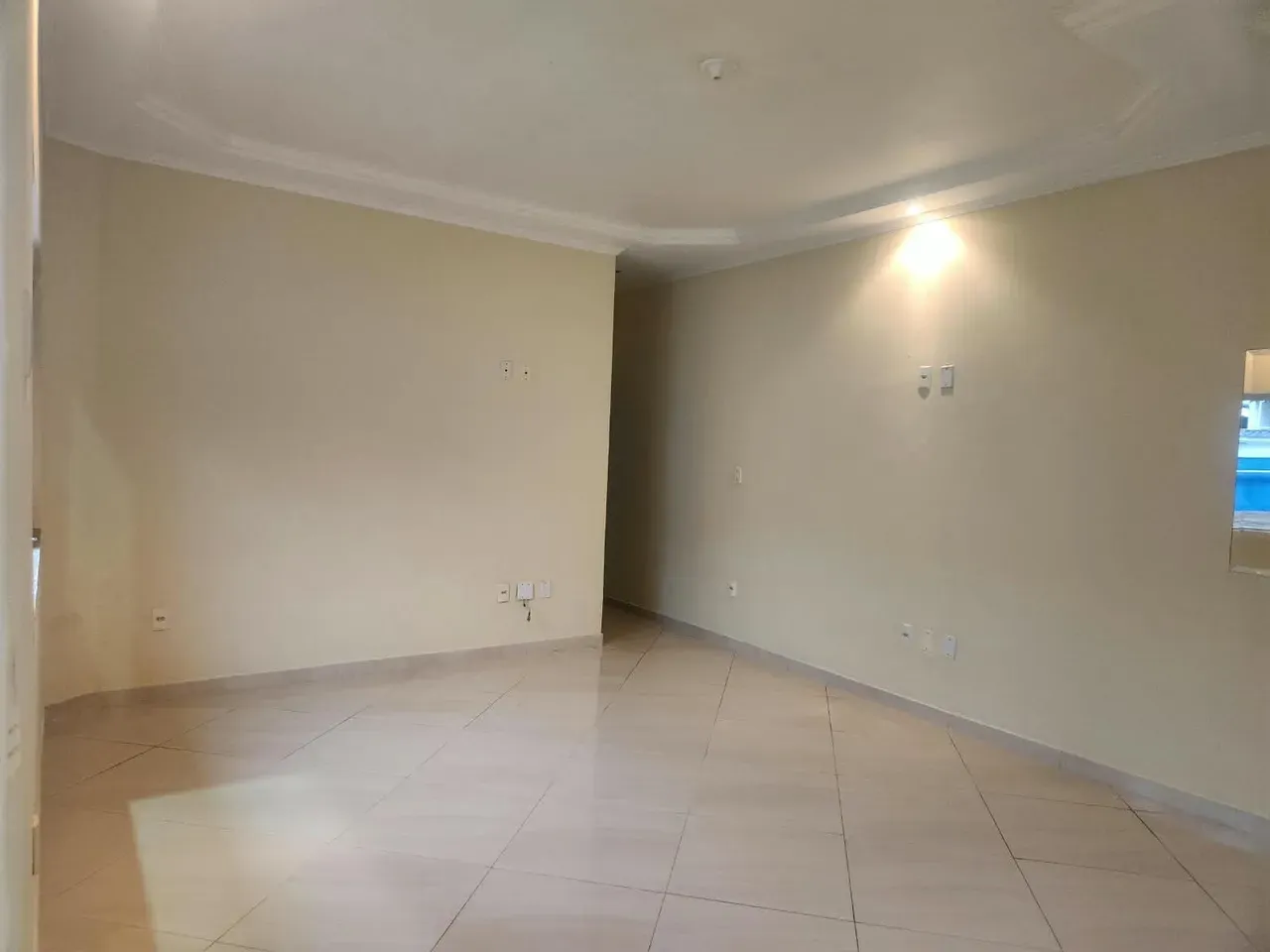 3-bedroom house with a grill on the balcony — photo 10