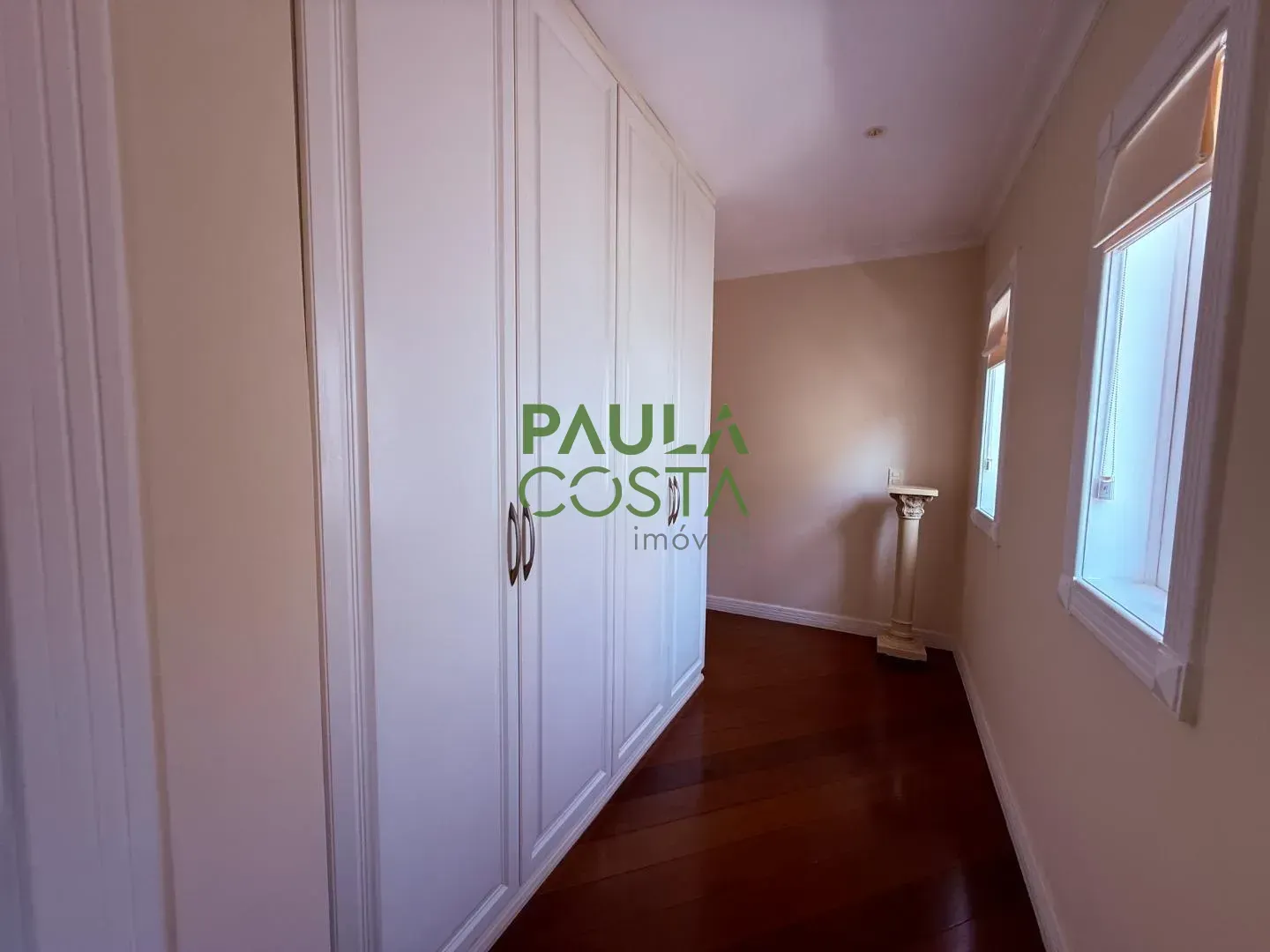 Casa mobiliada com 5 quartos e 5 vagas, 984 m² — photo 31