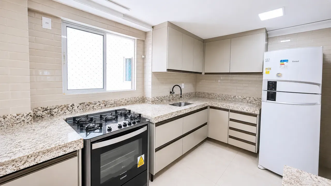 Furnished apartment with open kitchen and 4 en-suites — photo 5