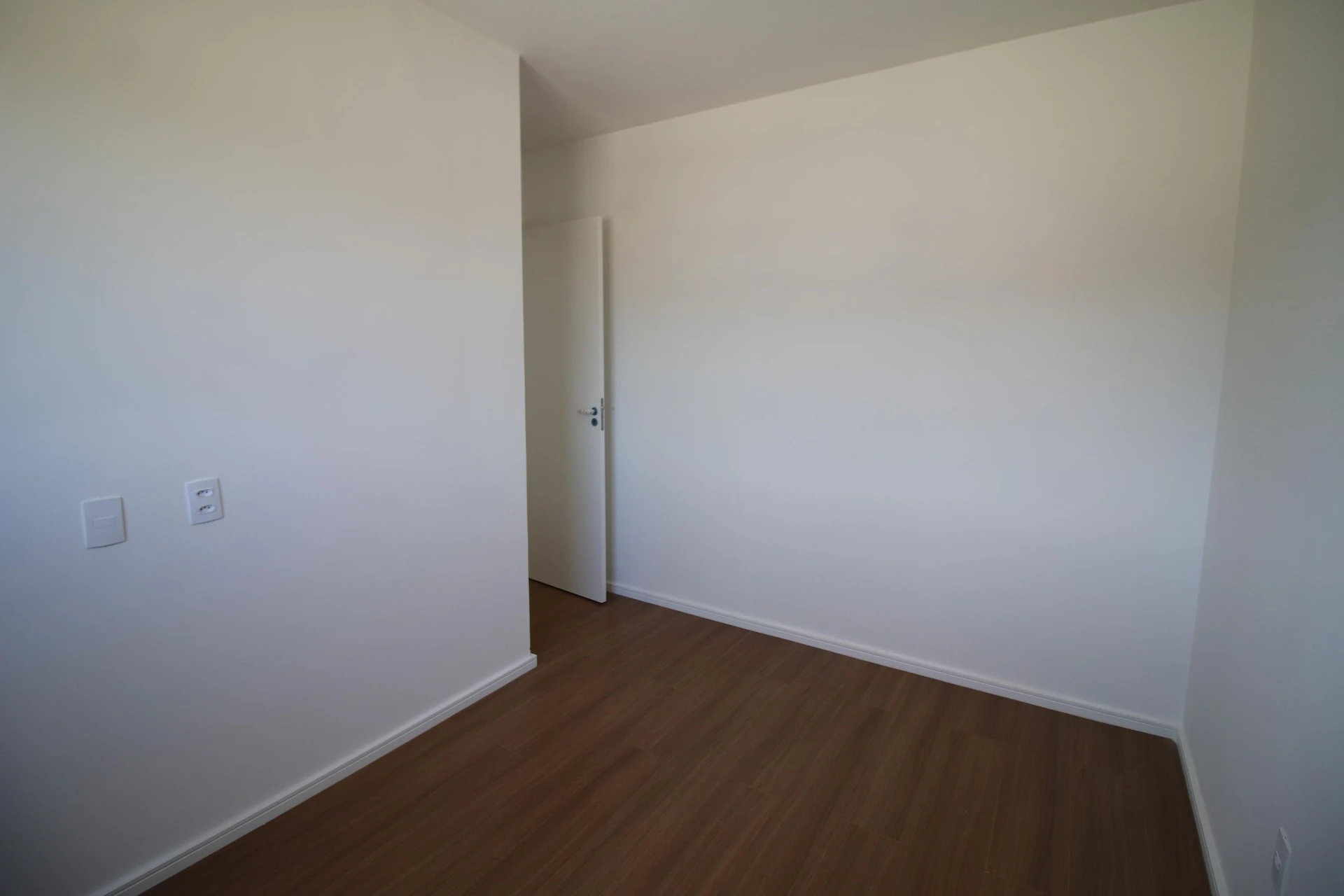 Unfurnished apartment with 2 bedrooms and 1 bathroom — photo 29