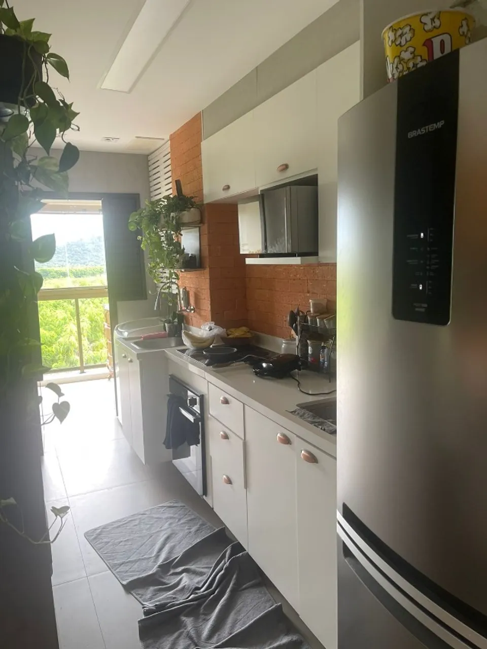 Furnished 211 m² apartment with 3 bedrooms and balcony — photo 2