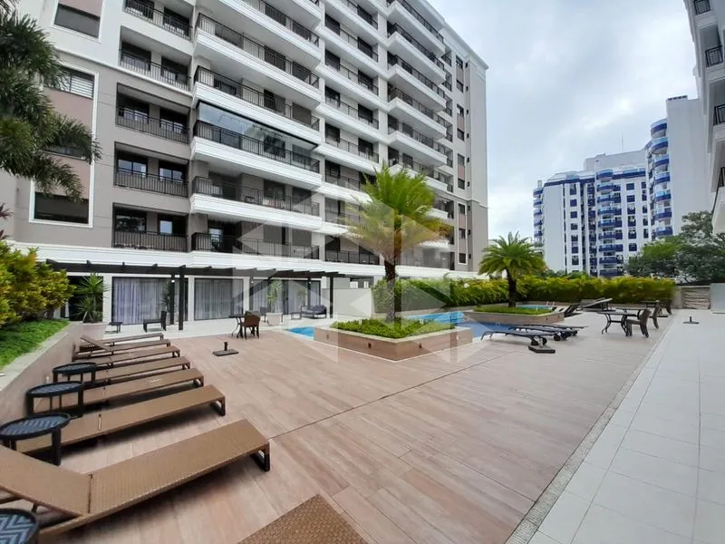 2-bedroom apartment with en-suite and open-plan gas kitchen