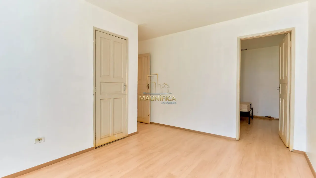 House with 3 bedrooms and a private BBQ area — photo 6