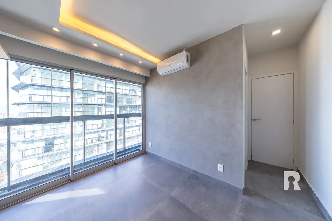 2-bedroom apartment with open-plan kitchen — photo 11