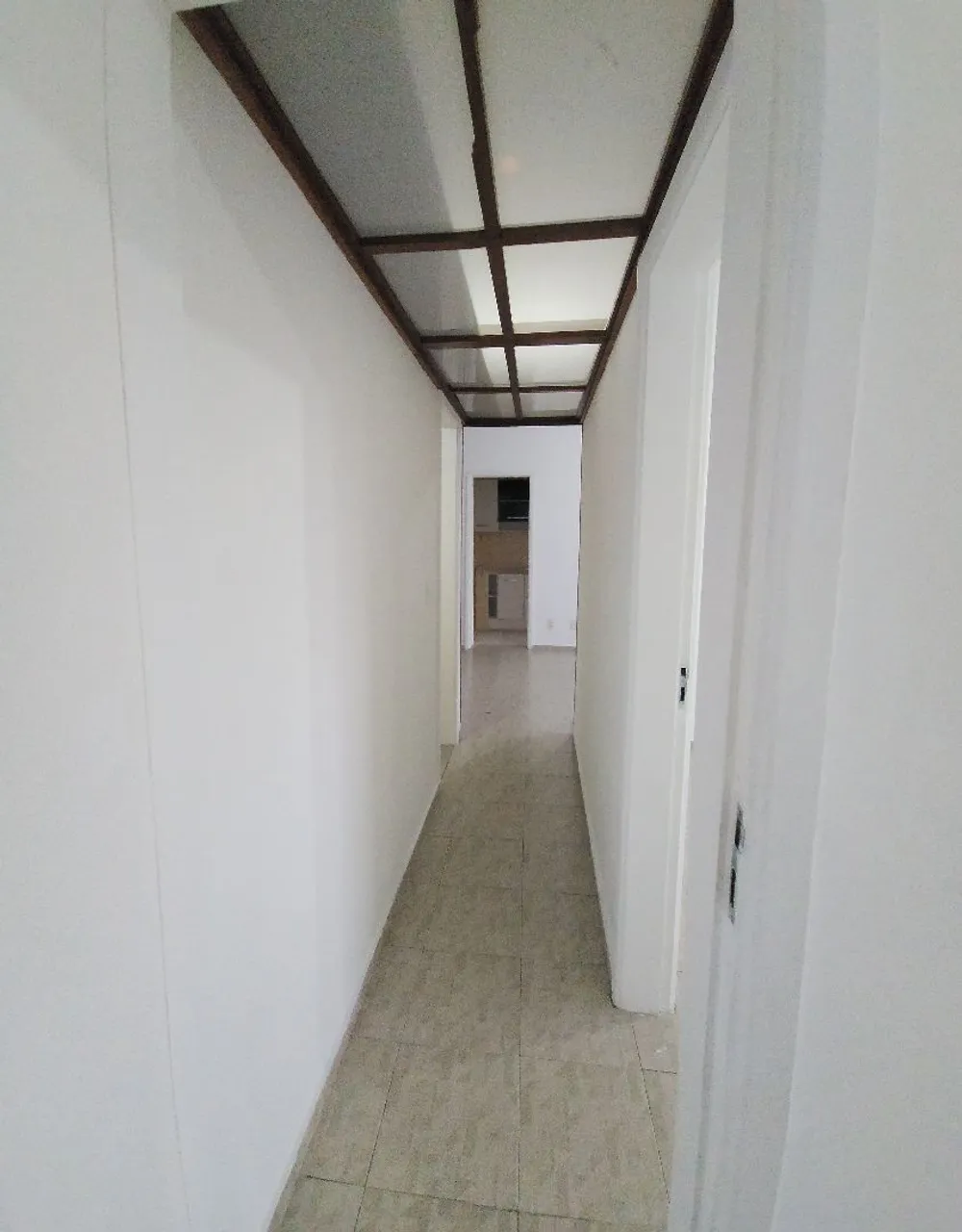 2-bedroom apartment in a building with a gym — photo 15