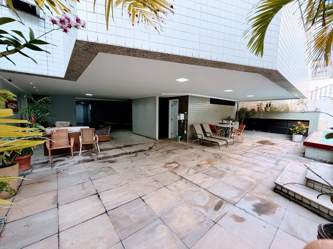 3-bedroom apartment with glass-enclosed balcony and 4 baths — photo 41