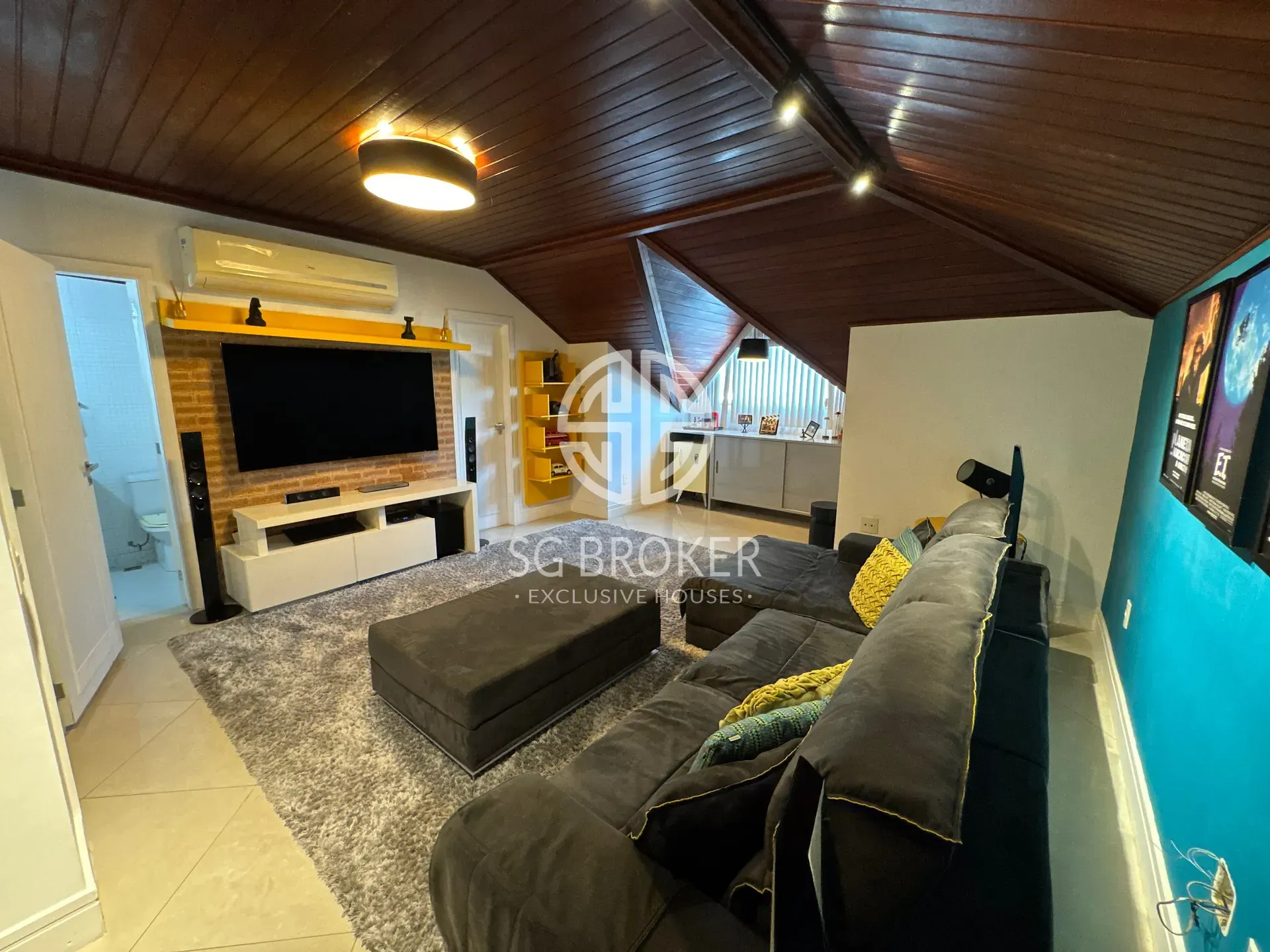 Casa para locação com 5 quartos e churrasqueira na varanda — photo 61