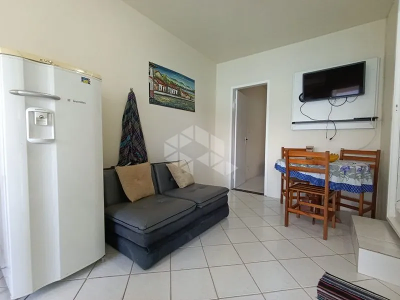 Furnished 1-bedroom apartment with 32 m² and 1 bathroom — photo 9