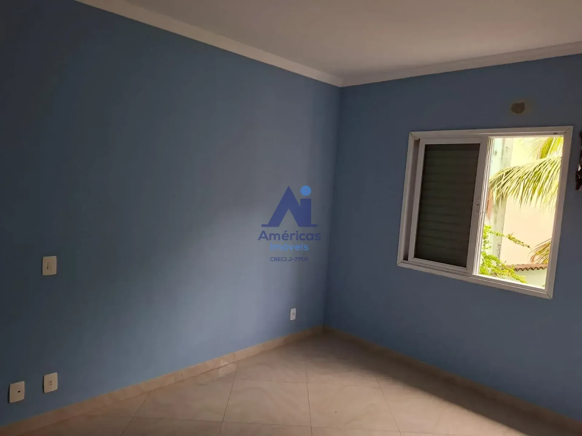 Casa sem mobília com churrasqueira na varanda — photo 3