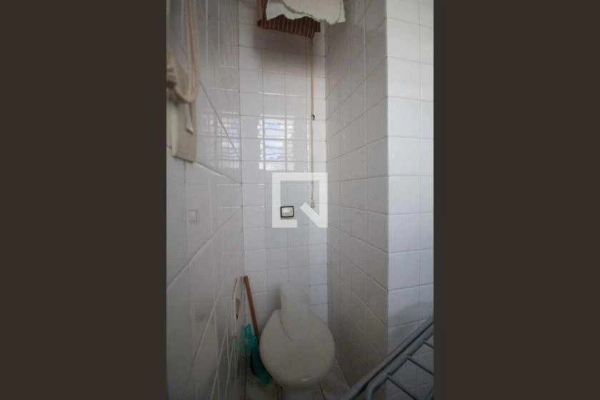 Apartamento de 120 m² com box de vidro no banho — photo 43