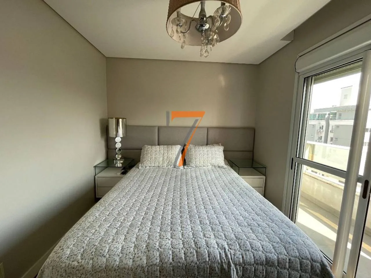 Furnished penthouse with 2 en-suite bedrooms and 210 m² — photo 14