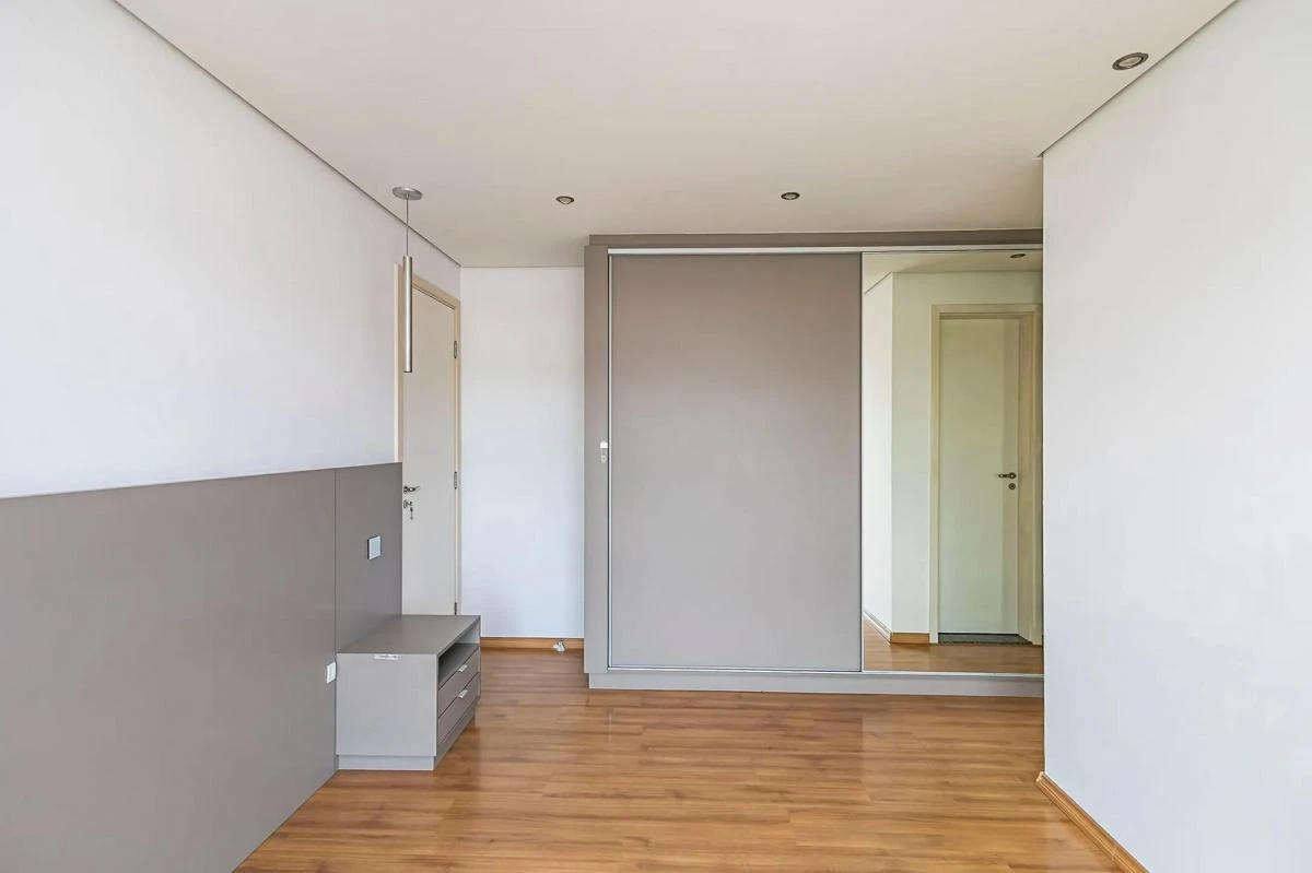 Apartamento de 3 quartos com varanda envidraçada — photo 31