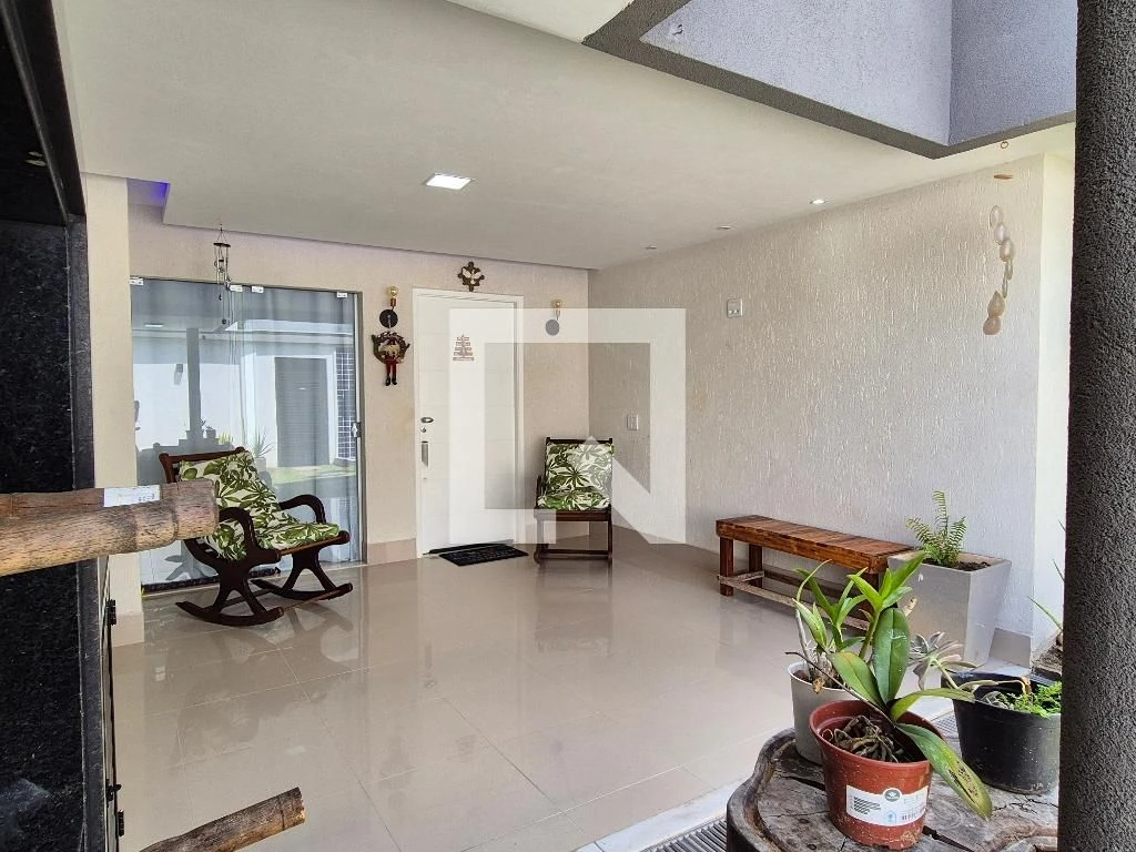 Casa mobiliada com 4 quartos e área gourmet na varanda — photo 22