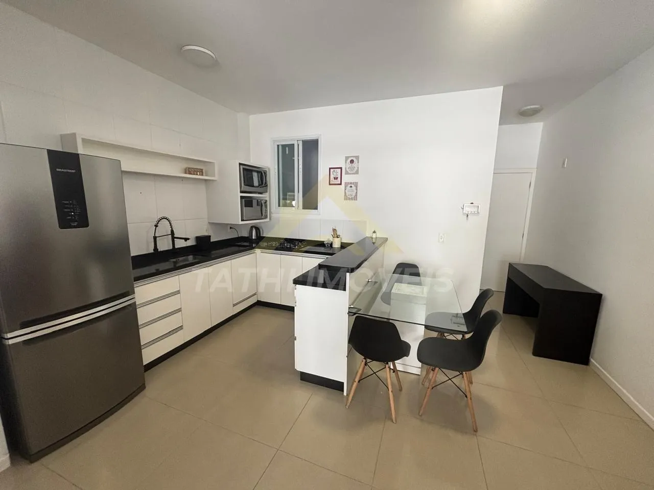 Apartamento amueblado de 114 m² con rincón de trabajo — photo 9