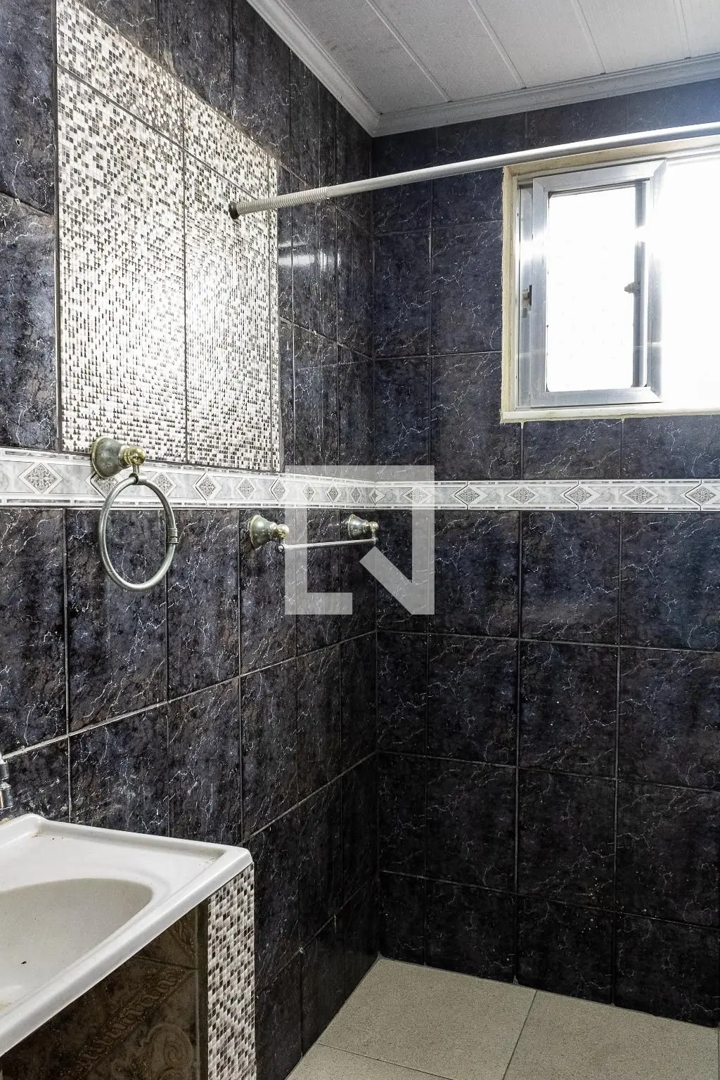 Unfurnished house with 3 bedrooms, 1 bathroom and parking — photo 26