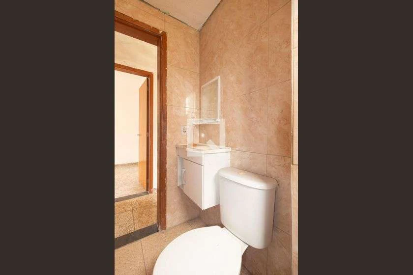 Rental apartment with 2 bedrooms and a closed kitchen