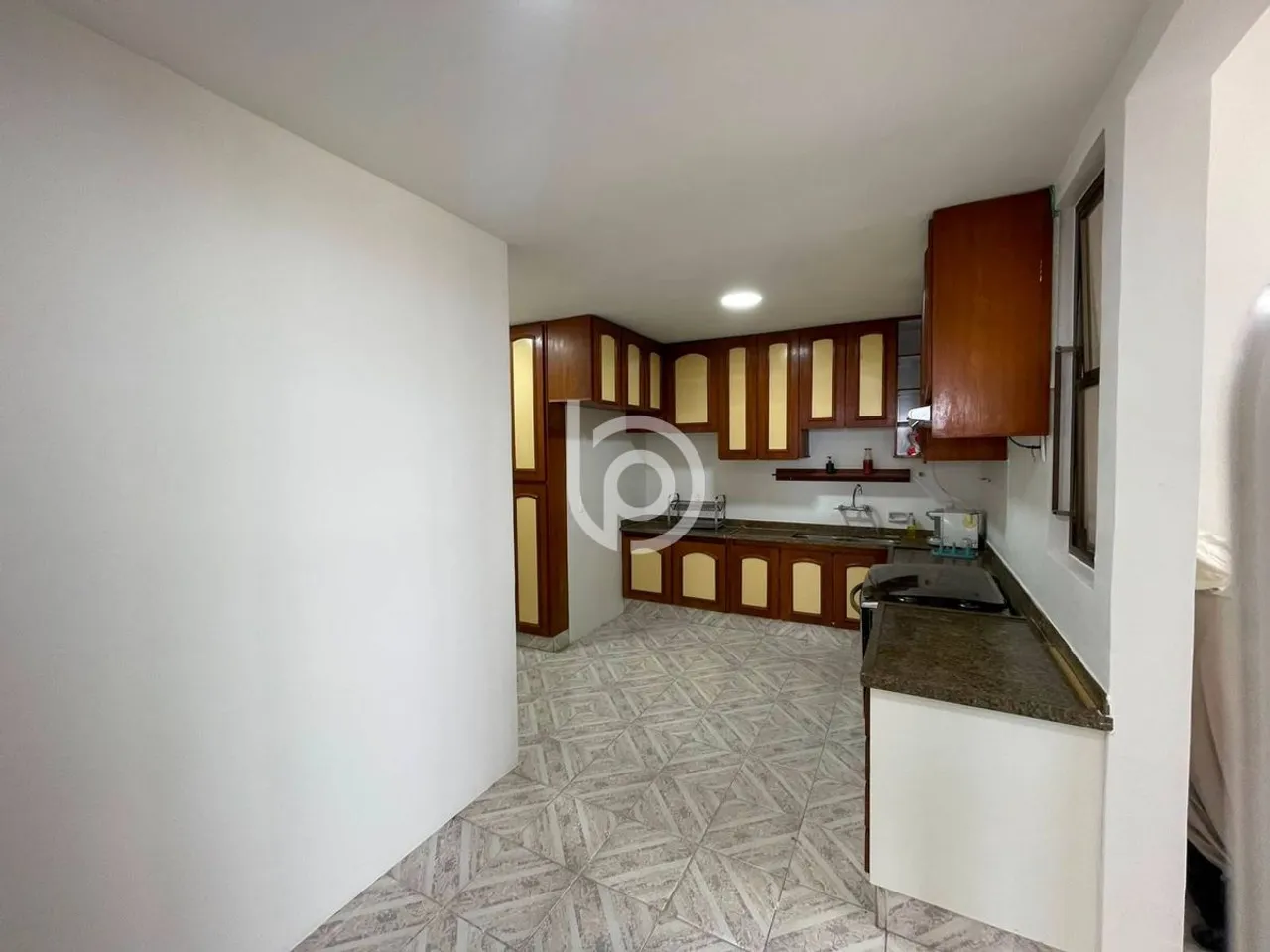 Rental apartment with 4 bedrooms and 4 bathrooms — photo 19