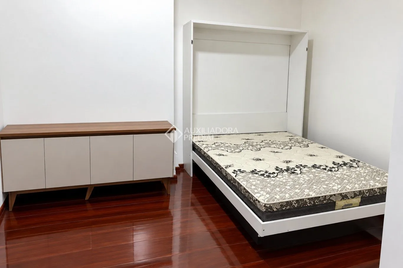 2-bedroom apartment, 1 with its own bathroom, 76 m² — photo 2