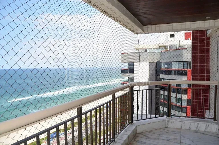 Furnished 3-bedroom apartment with enclosed glass balcony — photo 2