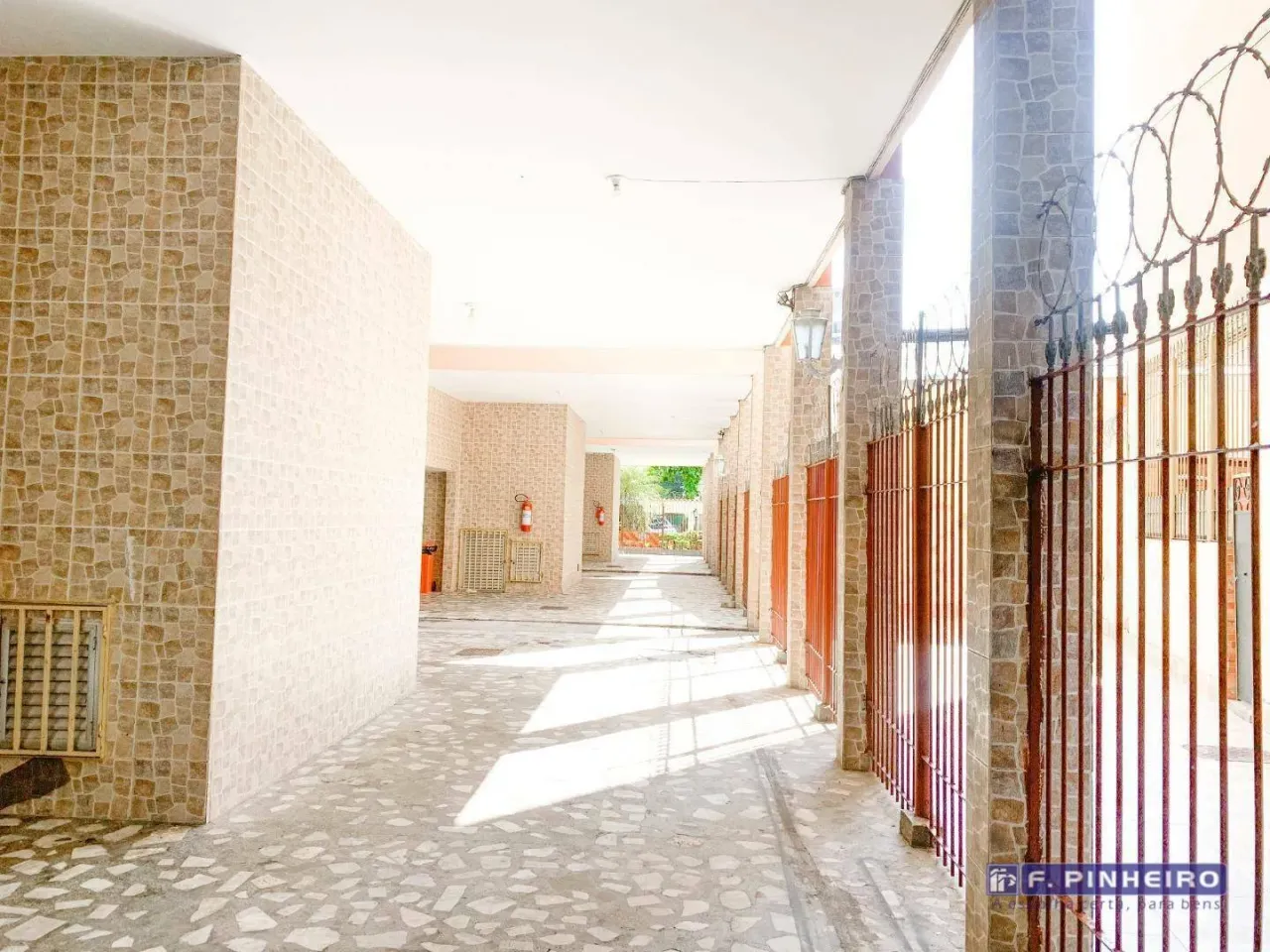 1-bedroom apartment with 42 m² of space — photo 18
