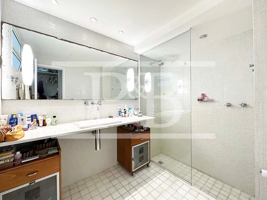 4-bedroom apartment with 200 m² and 2 parking spots — photo 14