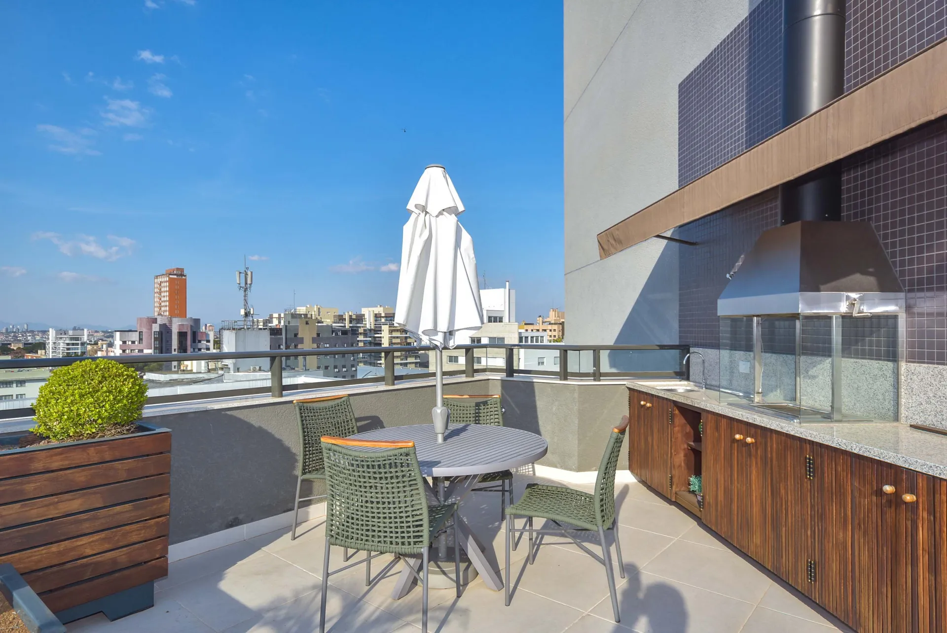 3-bedroom apartment with 182 m² and 2 parking spaces — photo 40