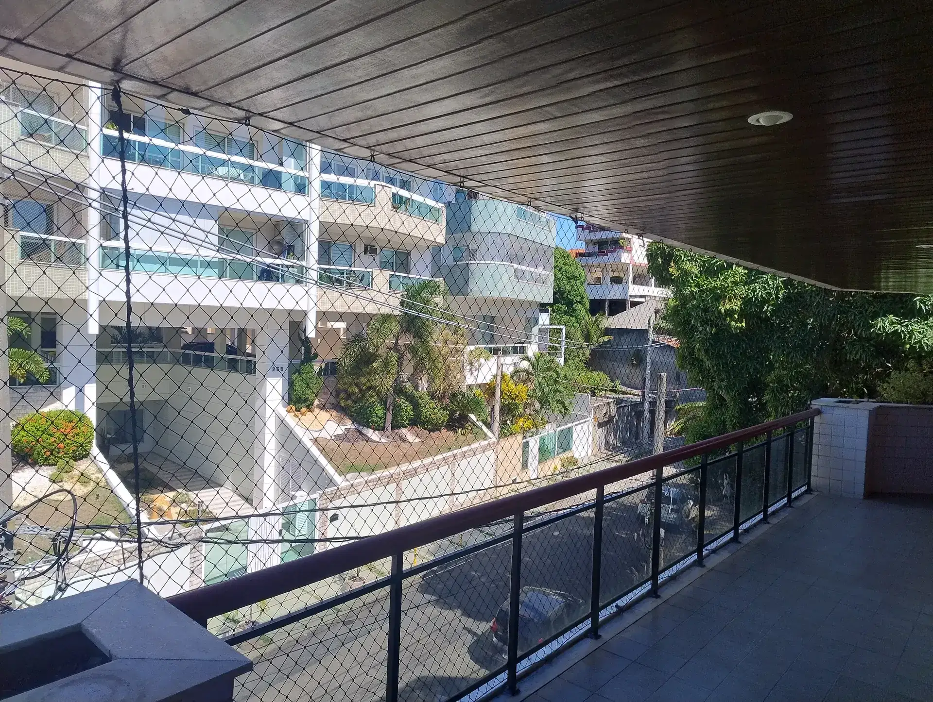 1st-floor apartment with 4 bedrooms, balcony and suite — photo 24