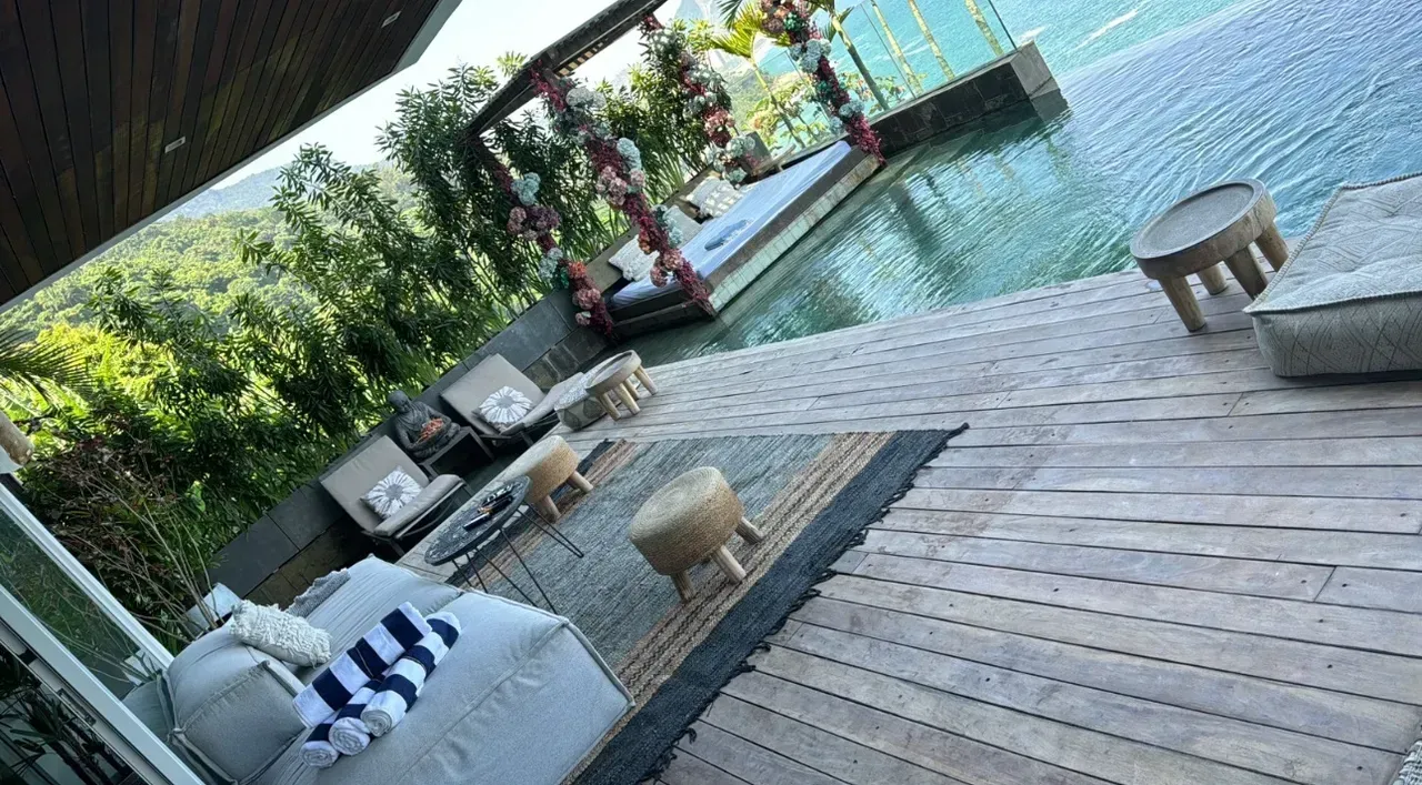 Casa amueblada con 5 dormitorios y vista desde las ventanas — photo 10