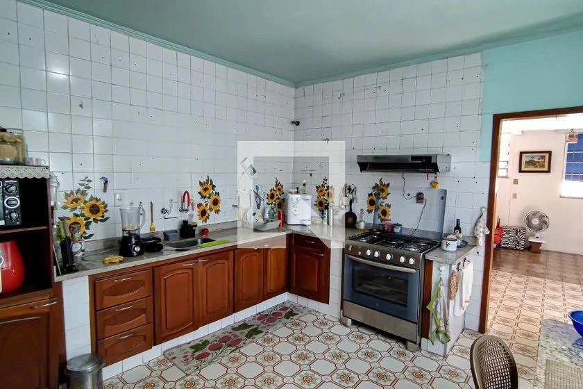 Rental house with 4 bedrooms and 600 m² — photo 8