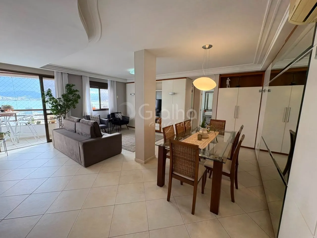 Furnished 3-bedroom apartment with an open-plan kitchen — photo 7