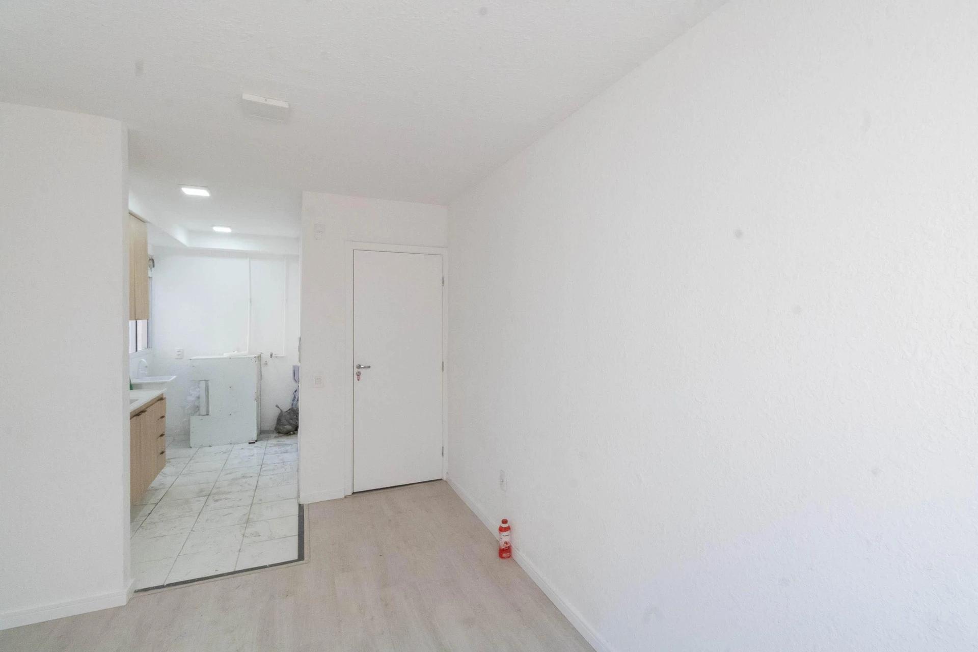 Unfurnished rental apartment with 2 bedrooms and 1 parking spot — photo 30
