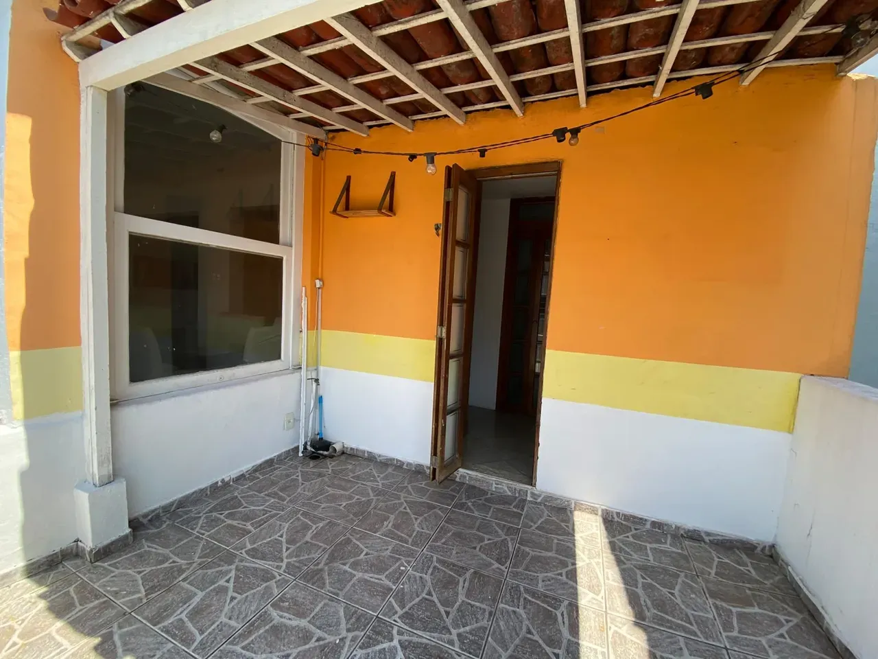 Walk-in closet in a 3-bedroom apartment, 153 m² — photo 18