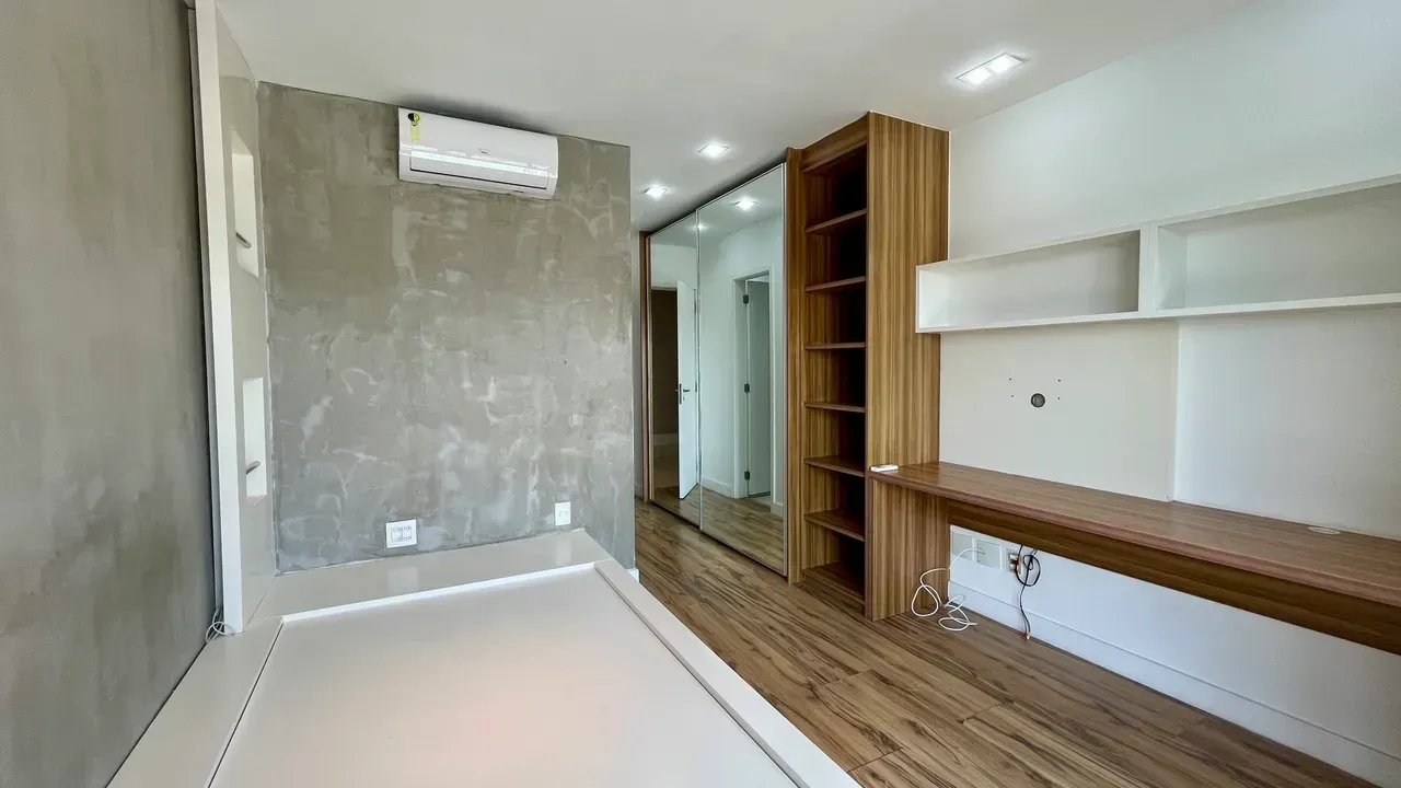 Rental apartment with 4 bedrooms and enclosed balcony — photo 3