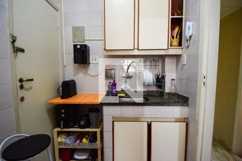 65 m² apartment with a washing machine and a bathtub — photo 7