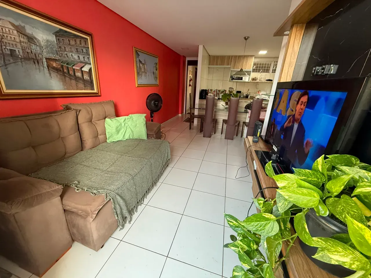 80 m² apartment with 3 bedrooms and a gas open-plan kitchen
